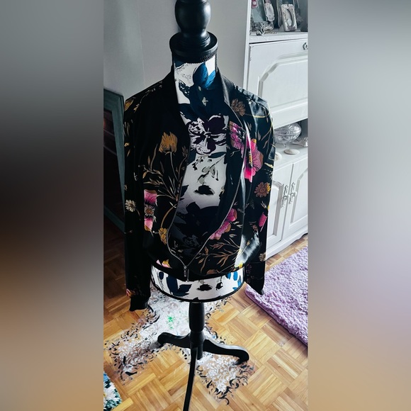 Ardene bomber jacket - Picture 2 of 4